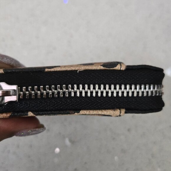 Dana Buchman Leopard Wallet Wristlet NWT - Picture 10 of 11